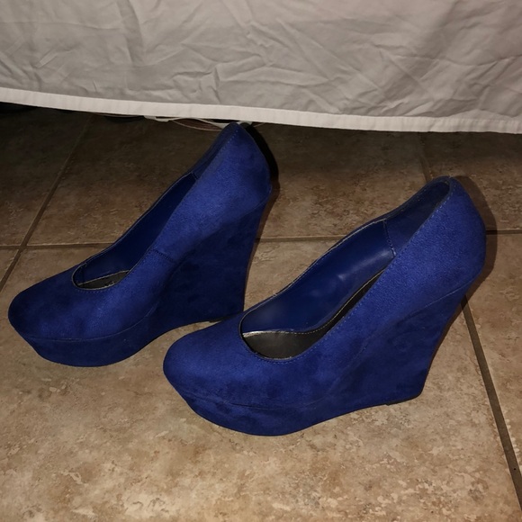 Blue 5 Inch Wedges Size 9 - Picture 3 of 7